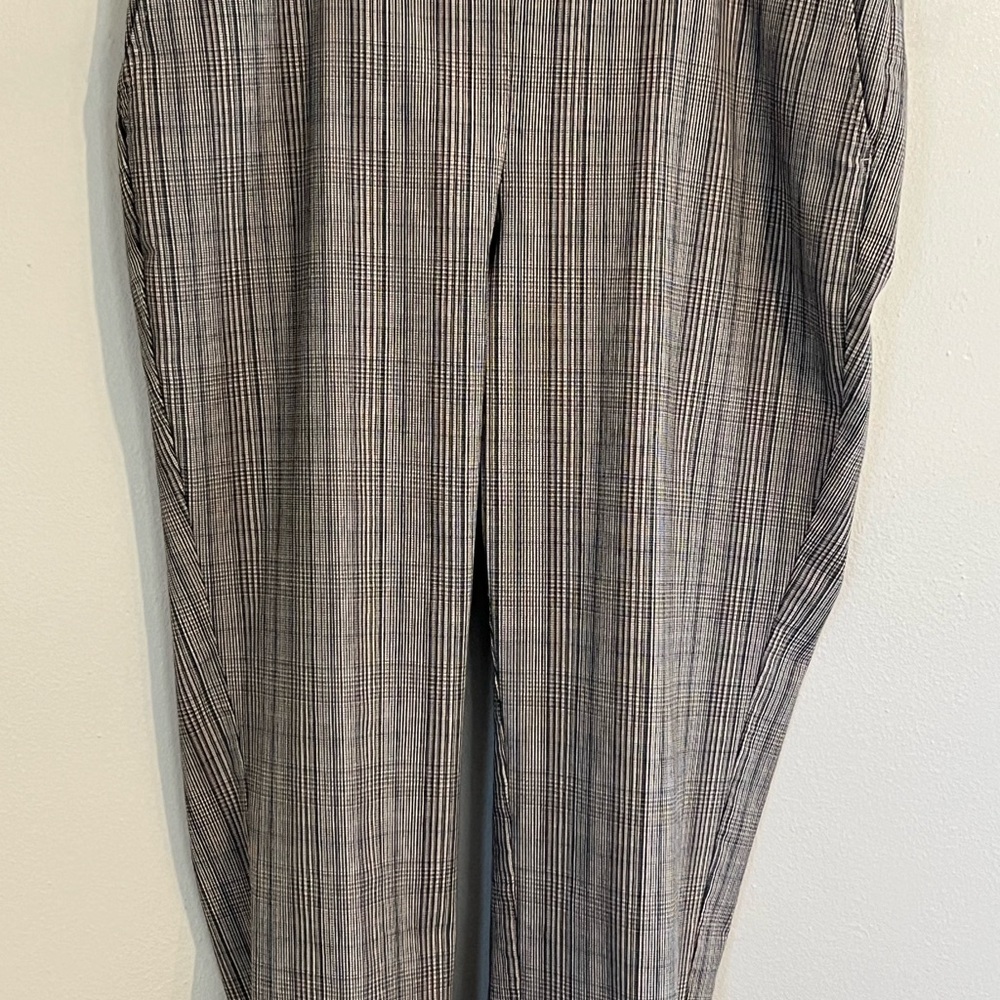 Rafaella Women's Beige and Black Plaid Pants size 16